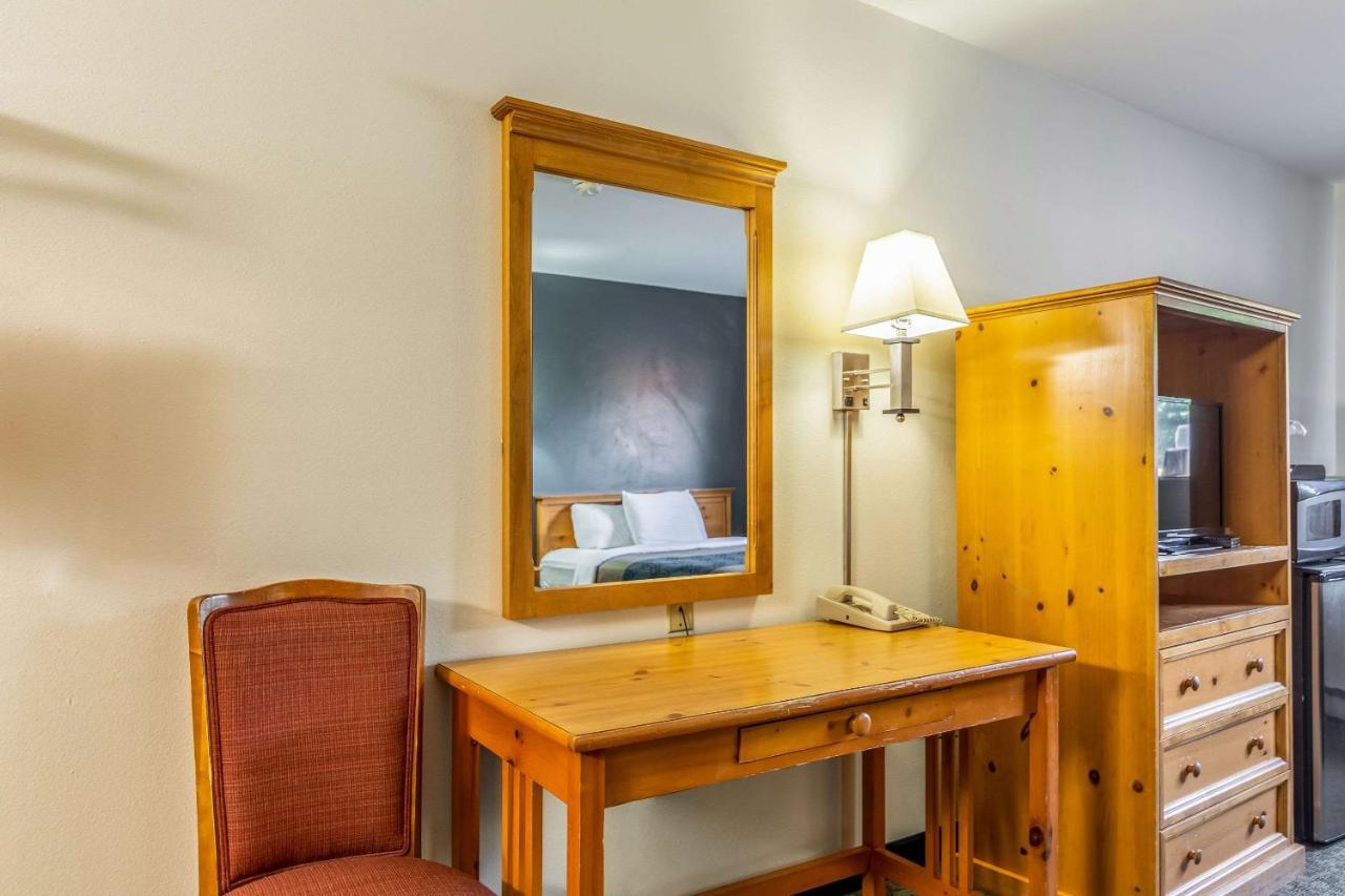 Rodeway Inn ボーズマン エクステリア 写真